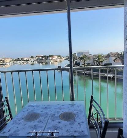 סן סיפריאן Vue Magique Sur La Marina - Appart En Duplex, Les Pieds Dans L'Eau מראה חיצוני תמונה